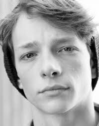 Mike Faist (Performer)