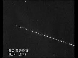 What Are Those Strange Moving Lights In The Night Sky Elon Musk S Starlink Satellites Explained Spacex Satellites Mission To Mars