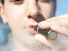 But health experts are reporting serious lung damage in. Study Eyes Candy Flavored E Cigarette Ads Targeted To Kids Cbs News