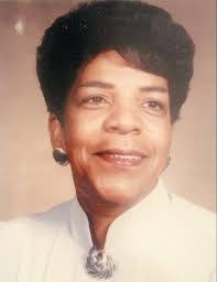 Shannon Macklin's Instagram, Twitter & Facebook