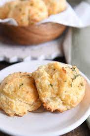 The Best Cheesy Garlic Drop Biscuits Mel S Kitchen Cafe