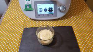 Trascorse le 2 ore riprendere il boccale dal frigo e aggiungere la panna vegetale, far montare, senza misurino, per 2 minuti a velocità 4. Crema Al Mascarpone Senza Panna Bimby Per Tm5 E Tm31 Video Ricette Bimby