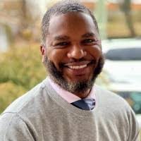 Daniel Diggs's Instagram, Twitter & Facebook