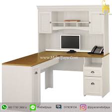 Beberapa hal harus diperhatikan ketika akan memilih meja kantor yang sesuai. Jual Meja Kantor Minimalis Desain Terbaru Jepara Set Meja Kerja Lengakap Dengan Rak Di Desain Minimalis Modern Terbaru Dan Bisa Requ Meja Kantor Desain Mebel