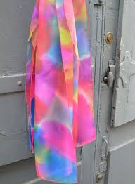Decouvrez Nos Superbes Foulards Peints A La Main Maison Des Canuts Boutique Soie Lyon Croix Rousse Soierie Boutique En Ligne Boutique