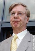 Julian Foster's Instagram, Twitter & Facebook