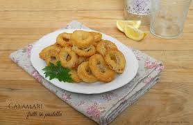 Come pastella & calamari fritti visitare un ristorante di pesce con la vostra famiglia e siete molto probabile scoprire calamari fritti come antipasto o entrée opzione. Calamari Fritti In Pastella Consigli Per Una Perfetta Frittura