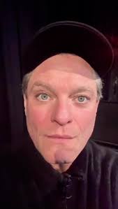 Matthew Peter Yeomans Y Stacey Tourout