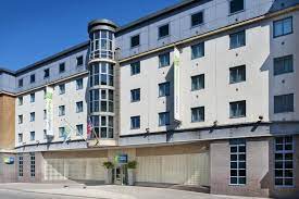 In an historic london location very close to the river thames for riverside walks, this hotel is also just a 5 minute walk from limehouse dlr station. Holiday Inn Express London City An Ihg Hotel London Updated 2021 Prices
