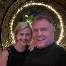 Kelli Burns DJ Entertainment