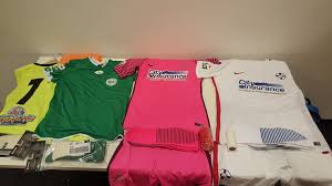 Kaufe steaua bucuresti home shirt 11/12 bei unisport. Steaua Bukarest 16 17 Auswartstrikot Veroffentlicht Nur Fussball