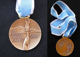Ketleyn quadros se tornou em 11 de agosto de 2008 a primeira. 15 Ideias De Medalha Medalhas Jogos Olimpicos Bandeira Olimpica