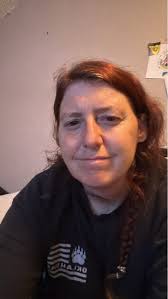 At what age did you start drinking alcohol👀 Me: 13 😀