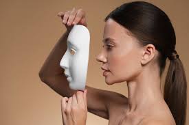 H Bottega Veneta γιορτάζει τα 50 χρόνια των εμβληματικών τσαντών  Intrecciato LikeWoman.gr