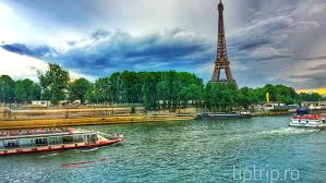 Que vous décidiez de visiter les sites touristiques traditionnels de paris ou que vous préfériez vous promener sur ses avenues ou dans ses petites rues, chaque endroit est d'une beauté à vous couper le souffle. Weekend In Paris 110 Zboruri 3 Nopti De Cazare