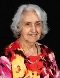 Lisa Schuttler's Instagram, Twitter & Facebook