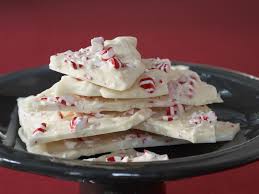 My dear friend and partner on the paula deen network, robin shea, dropped in for this week's episode of what's cooking with paula deen. Peppermint Bark Recipe Paula Deen Food Network Peppermint Bark Recipes Bark Recipe Food Network Recipes