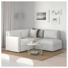 Wir verkaufen hier unseren große ecksofa mit einer schlaffunktion und aufbewahrung. Vallentuna 3er Sitzelement Mit Stauraum Murum Orrsta Weiss Hellgrau Ikea Osterreich Sofas Fur Kleine Raume Modulares Ecksofa Modulares Sofa