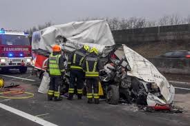 Cătălin găldean era angajat al unei firme de transport. Accident Rutier Tragic In Austria Un Roman De 21 De Ani A Murit È™oferul A Fost Internat In Stare GravÄƒ Ziarul Romanesc Germania