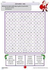 Une Grille De Mots Meles Sur Le Theme De Noel Theme Noel Noel Jeux Noel