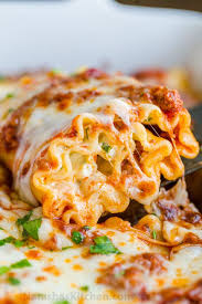 Easy Lasagna Rolls Genius Lasagna Hack In 2020 Easy Lasagna Lasagna Rolls Easy Lasagna Rolls Recipe