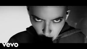 Bishop Briggs White Flag Song Always Makes Me Wanna Beat Up Somebody Bishop Briggs Jekyll Hide Youtube Bishop Briggs Music Songs Music