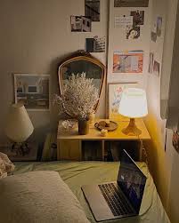 Salah satu pilihan dekorasi kamar tidur sempit andalan! 7 Inspirasi Desain Kamar Ala Korea Yang Simpel Dan Aesthetic Bukareview