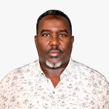 Eng Omar Jama Abtiile oo hambalyo u diray Garaad Cabdiqadir Yusuf Jama  Gabalax oo ah Garaadka Beesha Adan Cabdalle (Hinjiile) Ee Dhulbahante  “Anigoo ah Eng Omar Jama Abtiile waxan Hambalyo u dirayaa