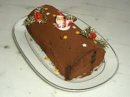 Terrine Au Chocolat Et Ecorces D Oranges Presentee Comme Une Buche En 2020 Ecorce D Orange Alimentation Buche Chocolat Orange