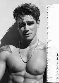 Kj apa is expecting his first child with girlfriend clara berry. Kj Apa 2021 Riverdale Amazon De Apa K J Fremdsprachige Bucher