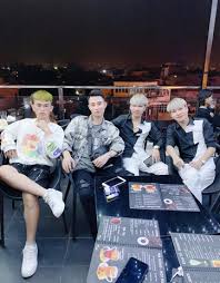 Facebook gives people the power to share and makes the world. VÅ© Ä'á»©c Toáº¡i VÅ© Cong Tuyá»n Tá»« Cong Nhan Trá»Ÿ Thanh Youtuber Gay Sá»'t Cá»™ng Ä'á»™ng Máº¡ng Yeah1 News