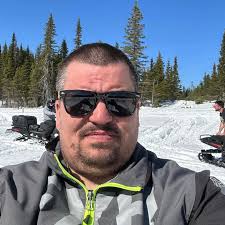 GOOD TIMES AND GOOOOOOLD @ SLEDARAMA IN PETERBOROUGH ONTARIO TODAY! GREAT  WEATHER GREAT EVENT GREAAAAAT EXCUSE TO MISS CHURCH! CHEERS indy parts plus  is not an authorized polaris parts dealer or affiliated