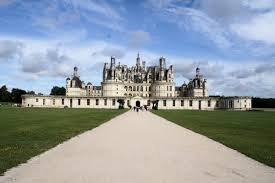 #chambord à moins de 2h de #paris #valdeloire #vacances #nature. Chambord Castle Chambord 1685 Structurae