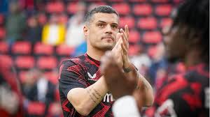 Granit Xhaka: Entscheidung über Sunderland-Wechsel steht bevor! - Imagen principal del artículo