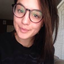 Shannon Redfield's Instagram, Twitter & Facebook