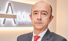 Manuel Lamela's Instagram, Twitter & Facebook