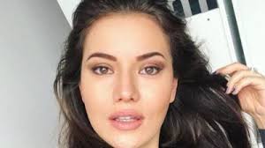 Fahriye Evcen Goz Rengini Actirdi Mi Hep Ela Miydi Sizce Kizlarsoruyor