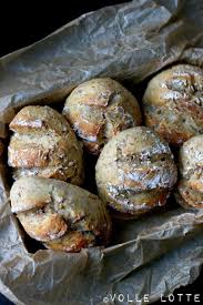 Frische Knusprige Dinkelbrotchen Rezepte Brot Selber Backen Rezept Brot Backen Rezept Einfach