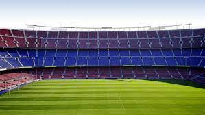 With a seating capacity of 99,354, it is the largest stadium in spain and europe, and the fourth largest football stadium in the world in capacity. Camp Nou Stadion Des Fc Barcelona