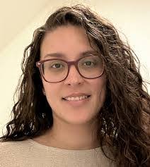 Danielle Haines's Instagram, Twitter & Facebook