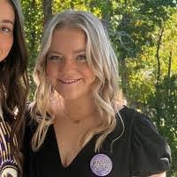 Amanda Ramsburg's Instagram, Twitter & Facebook