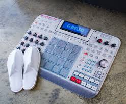 設計款音樂midi控制器地墊 門墊midi mat headphonedog耳機狗設計 pinkoi office phone graphing calculator corded phone