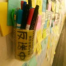 台北撐香港連儂牆 energy drinks red bull energy drink can