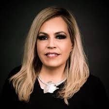 Magdalena Ceja's Instagram, Twitter & Facebook