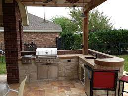 25 Extraordinary Outdoor Kitchen Design For Best Backyard Ideas Outdoor Ideas In 2021 L Shaped Outdoor Kitchen Outdoor Kitchen Decor Outdoor Kitchen