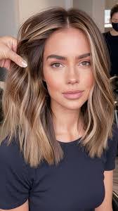 Jill Bracken's Instagram, Twitter & Facebook