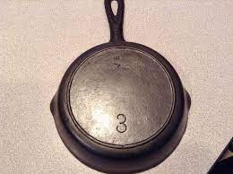 Lodge No 3 Skillet Notice The Placement Of The 3 Is Upside Down Cast Iron Cookware Lodge Cast Iron Cast Iron