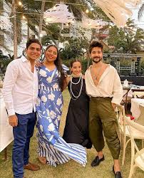 Evaluna mercedes reglero rodríguez, known as evaluna montaner, is a venezuelan actress, youtuber and singer, daughter of singer ricardo mont. ð–¥ð–¾ð—‹ð™£ð™–ð™£ð™™ð™– Millanfields Fotos Y Videos De Instagram Concert Outfit Style Fashion