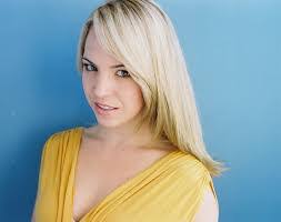 Sarah Vance's Instagram, Twitter & Facebook