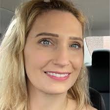 Shauna Weber's Instagram, Twitter & Facebook